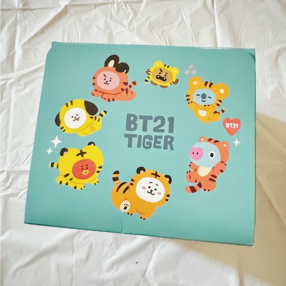 BTS MINISO special edition mystery blind box - Picture 4 of 4